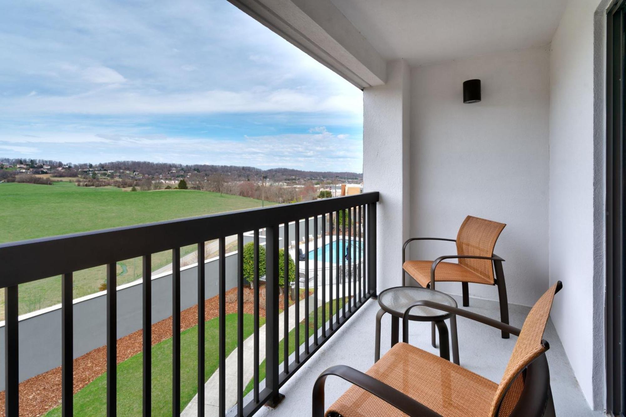 Courtyard By Marriott Johnson City Exterior photo